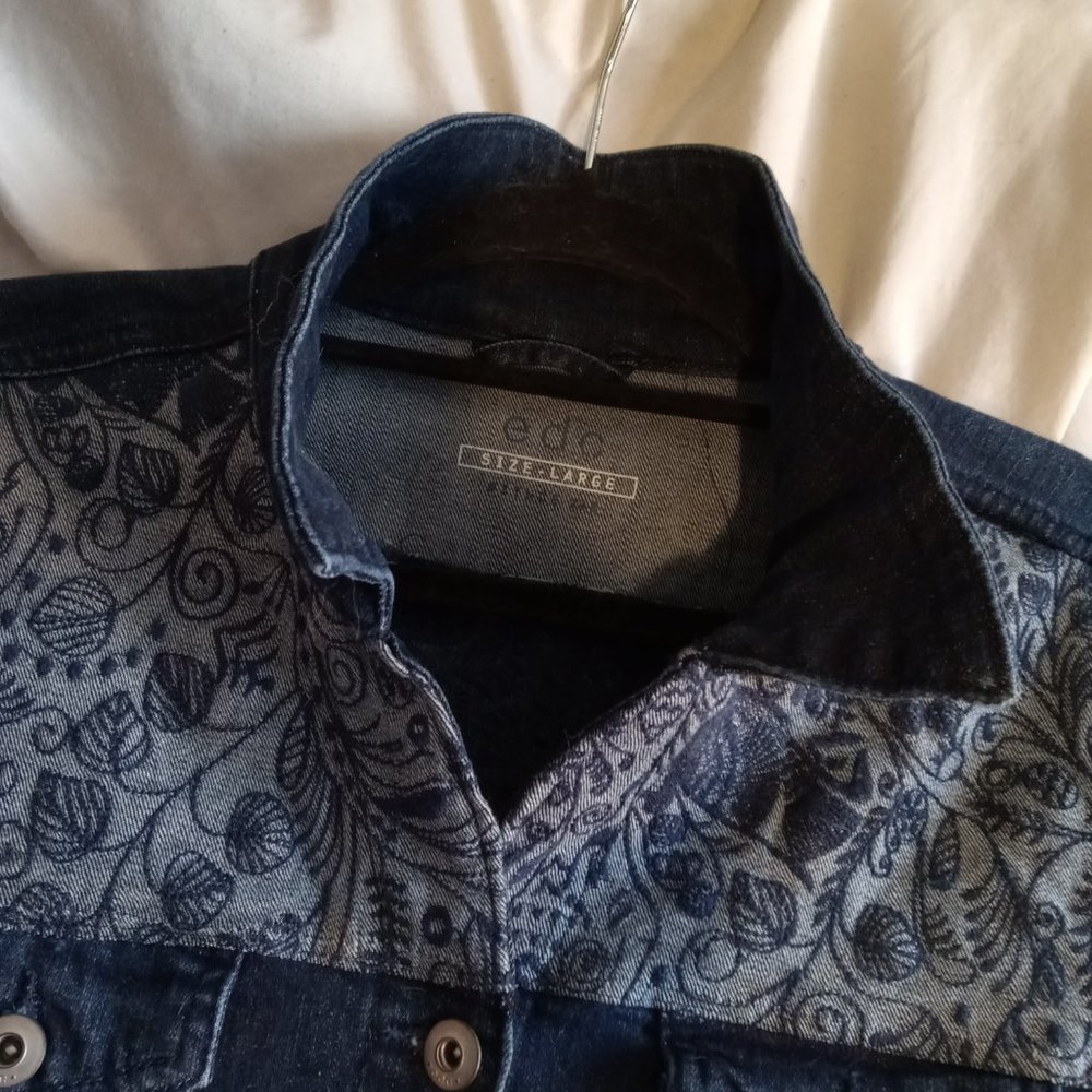 Beautiful Embroidered Denim Jacket - Picture 2 of 4